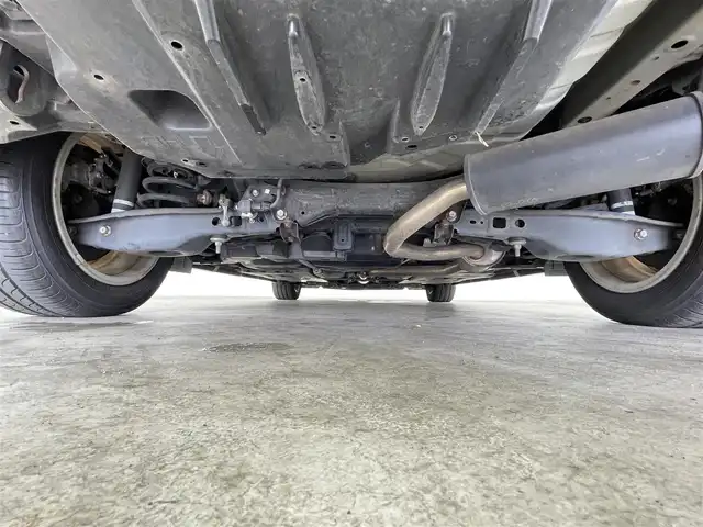 トヨタ オーリス RS Sパッケージ 千葉県 2012(平24)年 5.3万km シルバーM 禁煙車/モデリスタエアロ/6速MT/純正メモリナビ/　CD/DVD/BT/フルセグ/ETC/横滑り防止装置/アダプティブ・フロントライティング・システム/ステアリングスイッチ/革巻きステアリング/スマートキー＆プッシュスタート/電動格納ミラー/純正フロアマット/純正16インチアルミホイール
