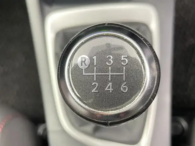 トヨタ オーリス RS Sパッケージ 千葉県 2012(平24)年 5.3万km シルバーM 禁煙車/モデリスタエアロ/6速MT/純正メモリナビ/　CD/DVD/BT/フルセグ/ETC/横滑り防止装置/アダプティブ・フロントライティング・システム/ステアリングスイッチ/革巻きステアリング/スマートキー＆プッシュスタート/電動格納ミラー/純正フロアマット/純正16インチアルミホイール