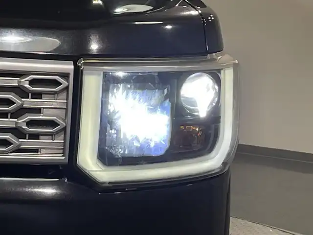 ダイハツ ウェイク X SA 愛知県 2015(平27)年 7.7万km ブラックマイカメタリック 社外メモリナビ（AVN-Z04i）/・AM/FM/CD/DVD/Bluetooth/・フルセグテレビ/衝突軽減ブレーキ/片側パワースライド/ETC/LEDヘッドライト/純正14インチアルミホイル/オートエアコン/オートライト/プッシュスタートボタン/スマートキー/フロアマット/保証書/取扱説明書