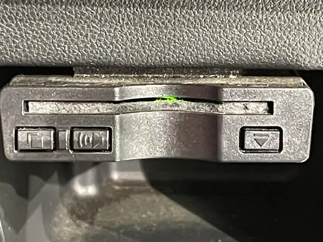 ダイハツ ウェイク X SA 愛知県 2015(平27)年 7.7万km ブラックマイカメタリック 社外メモリナビ（AVN-Z04i）/・AM/FM/CD/DVD/Bluetooth/・フルセグテレビ/衝突軽減ブレーキ/片側パワースライド/ETC/LEDヘッドライト/純正14インチアルミホイル/オートエアコン/オートライト/プッシュスタートボタン/スマートキー/フロアマット/保証書/取扱説明書