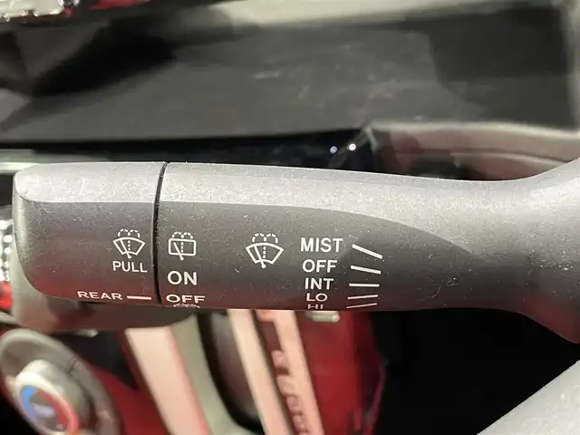 ダイハツ ウェイク X SA 愛知県 2015(平27)年 7.7万km ブラックマイカメタリック 社外メモリナビ（AVN-Z04i）/・AM/FM/CD/DVD/Bluetooth/・フルセグテレビ/衝突軽減ブレーキ/片側パワースライド/ETC/LEDヘッドライト/純正14インチアルミホイル/オートエアコン/オートライト/プッシュスタートボタン/スマートキー/フロアマット/保証書/取扱説明書