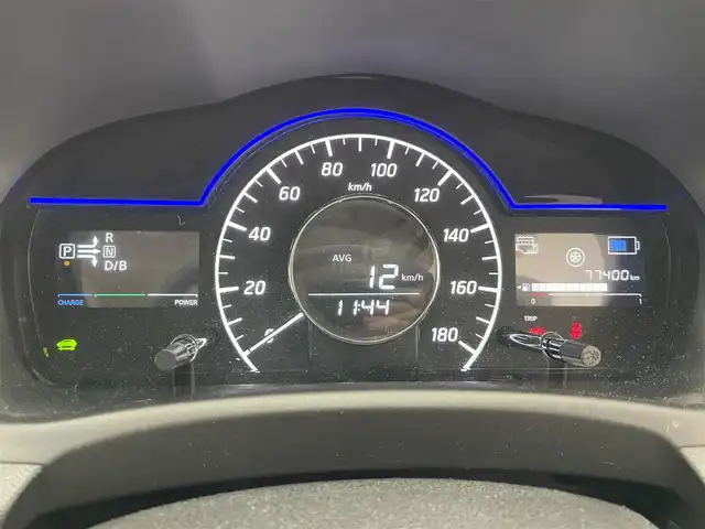 日産 ノート e－パワー X 愛知県 2017(平29)年 7.8万km スーパーブラック 純正ナビ　全方位カメラ　スマートルームミラー　禁煙車　Ｂｌｕｅｔｏｏｔｈ　フルセグＴＶ　ＤＶＤ再生　ＥＴＣ　前後ドラレコ　衝突軽減　ＨＩＤオートライト　レーンキープ　純正フロアマット　プッシュスタート