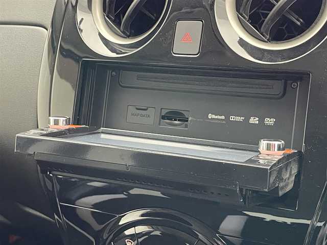 日産 ノート e－パワー X 神奈川県 2017(平29)年 7.8万km スーパーブラック 純正ナビ　全方位カメラ　スマートルームミラー　禁煙車　Ｂｌｕｅｔｏｏｔｈ　フルセグＴＶ　ＤＶＤ再生　ＥＴＣ　前後ドラレコ　衝突軽減　ＨＩＤオートライト　レーンキープ　純正フロアマット　プッシュスタート