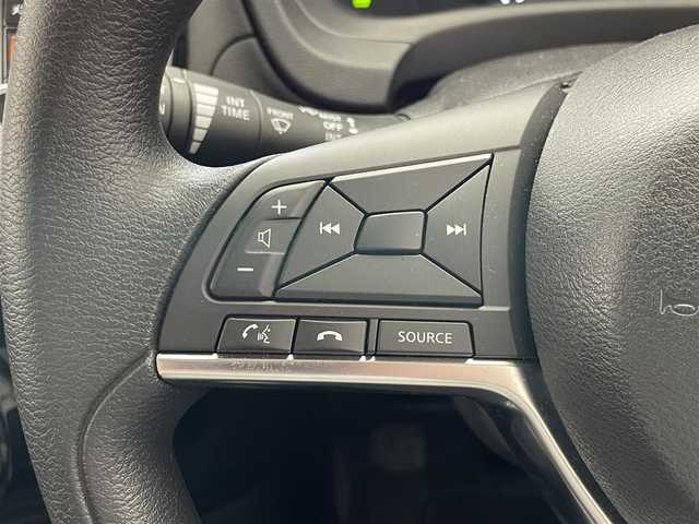 日産 ノート e－パワー X 神奈川県 2017(平29)年 7.8万km スーパーブラック 純正ナビ　全方位カメラ　スマートルームミラー　禁煙車　Ｂｌｕｅｔｏｏｔｈ　フルセグＴＶ　ＤＶＤ再生　ＥＴＣ　前後ドラレコ　衝突軽減　ＨＩＤオートライト　レーンキープ　純正フロアマット　プッシュスタート