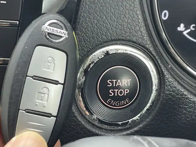 日産 エクストレイル 20X エマージェンシーブレーキ 群馬県 2016(平28)年 5.8万km ダイヤモンドブラック ワンオーナ－純正９型ナビ　フルセグ　アイドリングストップ　衝突被害軽減ブレーキ　レーンアシスト　オートライト　ＬＥＤヘットライト　電動格納ミラー　前方ドライブレコーダー　ＥＴＣ　スマートキー　禁煙車