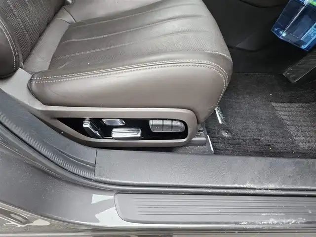 マツダ アテンザ セダン XD Lパッケージ 福岡県 2018(平30)年 7.4万km マシーングレープレミアムM 〇４WD/〇純正8インチナビ/〇フルセグTV/〇バックカメラ/〇360度ビューモニター/〇ETC/〇レーダークルーズコントロール/〇スマートサポートブレーキ/〇レーンキープアシスト/〇コーナーセンサー/〇ツインターボ/〇LEDヘッドランプ/〇左右独立温度調整オートエアコン/〇革巻きステアリングホイール/ステアリングヒーター/〇ナッパ革シート/〇パワーシート/シートヒーター/〇純正19インチアルミホイール/〇アドバンストキーレスエントリーシステム/〇禁煙車