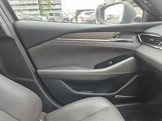 マツダ アテンザ セダン XD Lパッケージ 福岡県 2018(平30)年 7.4万km マシーングレープレミアムM 〇4WD/〇純正8インチナビ/〇フルセグTV/〇360度ビューモニター/〇レーダークルーズコントロール/〇前後パーキングセンサー/〇衝突被害軽減ブレーキ/〇AT誤発進抑制/〇車線逸脱防止支援/〇ブラインドスポットモニタリング/〇標識認識/〇ヘッドアップディスプレイ/〇ツインターボ/〇LEDヘッドランプ/〇革巻きステアリングホイール/〇ステアリングヒーター/〇ブラウンナッパ革シート/〇全席シートヒーター/〇前席パワーシート/ベンチレーション/〇運転席シートメモリー/〇純正19インチアルミホイール/〇スマートキー/プッシュエンジンスタート/〇禁煙車