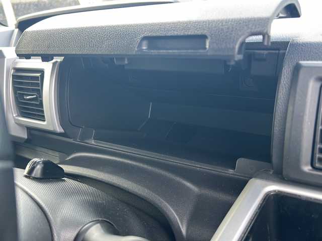 ダイハツ ウェイク G SA 愛知県 2015(平27)年 12.8万km パールホワイトⅢ /禁煙車//純正ナビ・フルセグTV/　(NMZP-W64D)//バックカメラ//ETC//前ドラレコ/　(ZDR-022)//スマートアシスト//低速域衝突回避支援ブレーキ//誤発進抑制制御//先行車発進お知らせ//両側パワースライドドア//後席サンシェード//LEDオートライト//プッシュスタート//ecoIDLE//電動格納ミラー//ISOFIX//ステアリングスイッチ//フォグランプ//純正ラバーフロアマット//純正ドアバイザー//取扱説明書/新車保証書//スペアキー×1