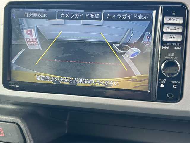 ダイハツ ウェイク G SA 愛知県 2015(平27)年 12.8万km パールホワイトⅢ /禁煙車//純正ナビ・フルセグTV/　(NMZP-W64D)//バックカメラ//ETC//前ドラレコ/　(ZDR-022)//スマートアシスト//低速域衝突回避支援ブレーキ//誤発進抑制制御//先行車発進お知らせ//両側パワースライドドア//後席サンシェード//LEDオートライト//プッシュスタート//ecoIDLE//電動格納ミラー//ISOFIX//ステアリングスイッチ//フォグランプ//純正ラバーフロアマット//純正ドアバイザー//取扱説明書/新車保証書//スペアキー×1