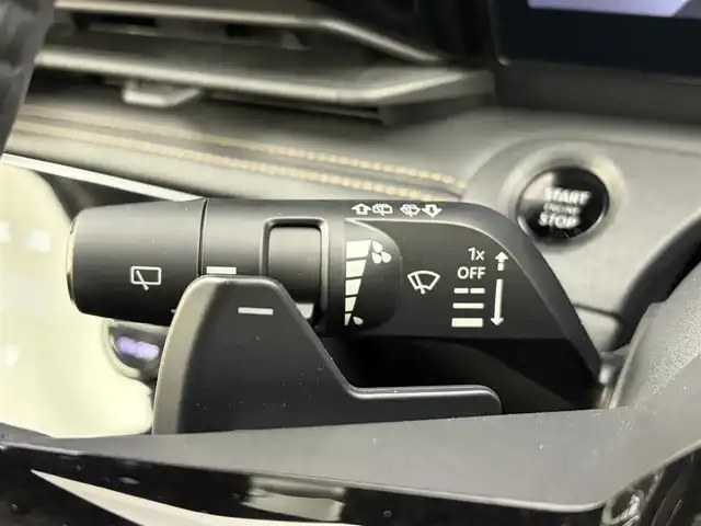 日産 セレナ ハイウェイスター V 愛知県 2023(令5)年 4.2万km ミディアムブルーメタリック 純正12.3インチナビ/アラウンドビューモニター/フルセグTV/フリップダウンモニター/プロパイロット/エマージェンシーブレーキ/ブラインドスポットワーニング/横滑り防止装置/ソナー機能/車線逸脱防止支援システム/オートライト/オートマチックハイビーム/LEDヘッドライト/LEDフォグランプ/インテリジェントルームミラー/後席サンシェード/ワイヤレス充電/両側パワースライドドア/ETC2.0/純正16インチアルミホイール/純正フロアマット/パドルシフト/プッシュスタート/スマートキー