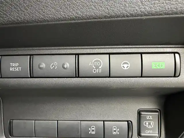 日産 セレナ ハイウェイスター V 愛知県 2023(令5)年 4.2万km ミディアムブルーメタリック 純正12.3インチナビ/アラウンドビューモニター/フルセグTV/フリップダウンモニター/プロパイロット/エマージェンシーブレーキ/ブラインドスポットワーニング/横滑り防止装置/ソナー機能/車線逸脱防止支援システム/オートライト/オートマチックハイビーム/LEDヘッドライト/LEDフォグランプ/インテリジェントルームミラー/後席サンシェード/ワイヤレス充電/両側パワースライドドア/ETC2.0/純正16インチアルミホイール/純正フロアマット/パドルシフト/プッシュスタート/スマートキー