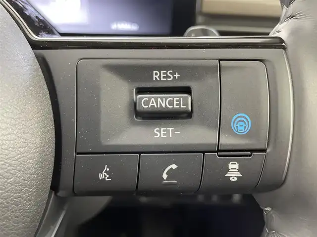 日産 セレナ ハイウェイスター V 福井県 2023(令5)年 4.2万km ミディアムブルーメタリック 純正12.3インチナビ/アラウンドビューモニター/フルセグTV/フリップダウンモニター/プロパイロット/エマージェンシーブレーキ/ブラインドスポットワーニング/横滑り防止装置/ソナー機能/車線逸脱防止支援システム/オートライト/オートマチックハイビーム/LEDヘッドライト/LEDフォグランプ/インテリジェントルームミラー/後席サンシェード/ワイヤレス充電/両側パワースライドドア/ETC2.0/純正16インチアルミホイール/純正フロアマット/パドルシフト/プッシュスタート/スマートキー