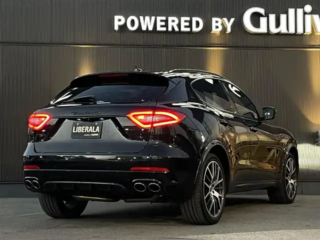 マセラティ レヴァンテ 長野県 2018(平30)年 4万km 黒 電動パノラマサンルーフ/純正OP21インチ・アンテーオAW/レッドキャリパー/エアサスペンション/ブラックレザーシート/パワーシート/フロントシートヒーター/電動リフトゲート/アクティブ・シフト・パドル/純正ナビゲーション/Apple Car Play/Android Auto/地デジTV/360°カメラ/パワーバックドア/電動チルト＆テレスコピックステアリング/クルーズコントロール/パーキングセンサー/HIDヘッドライト /ETC/外装色：ネロ・リベーレ