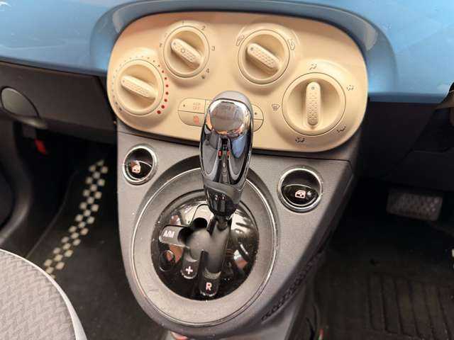 フィアット ５００ ツインエア ポップ 千葉県 2017(平29)年 4.6万km ブルーヴォラーレ 後期モデル　/ナビ　/ＴＶ　/バックカメラ　/Ｂｌｕｅｔｏｏｔｈ接続　/シェブロンストライプファブリックシート　/アイボリーエアコンパネル　/キーレス　/アイドリングストップ　/１オーナー　/ドラレコ　/ＥＴＣ