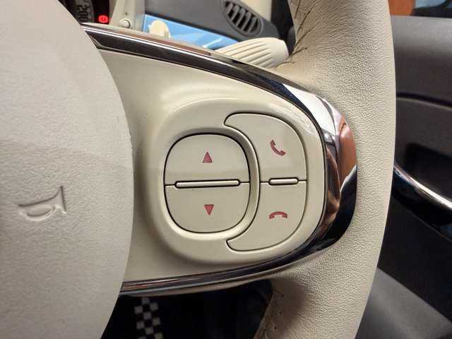 フィアット ５００ ツインエア ポップ 千葉県 2017(平29)年 4.6万km ブルーヴォラーレ 後期モデル　/ナビ　/ＴＶ　/バックカメラ　/Ｂｌｕｅｔｏｏｔｈ接続　/シェブロンストライプファブリックシート　/アイボリーエアコンパネル　/キーレス　/アイドリングストップ　/１オーナー　/ドラレコ　/ＥＴＣ