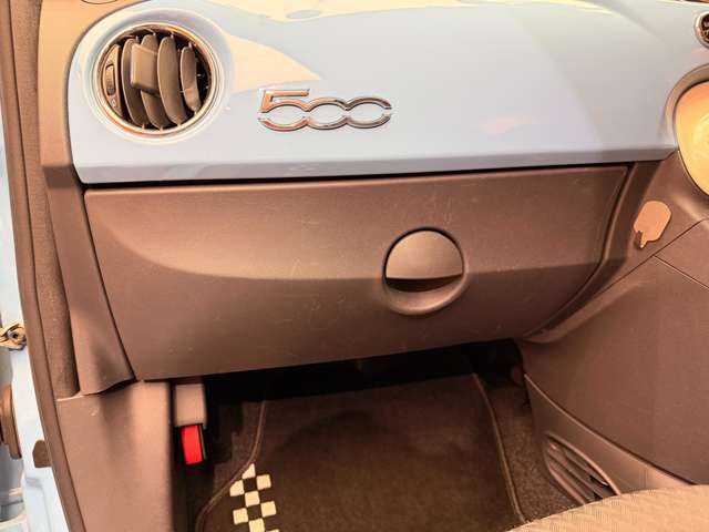 フィアット ５００ ツインエア ポップ 千葉県 2017(平29)年 4.6万km ブルーヴォラーレ 後期モデル　/ナビ　/ＴＶ　/バックカメラ　/Ｂｌｕｅｔｏｏｔｈ接続　/シェブロンストライプファブリックシート　/アイボリーエアコンパネル　/キーレス　/アイドリングストップ　/１オーナー　/ドラレコ　/ＥＴＣ