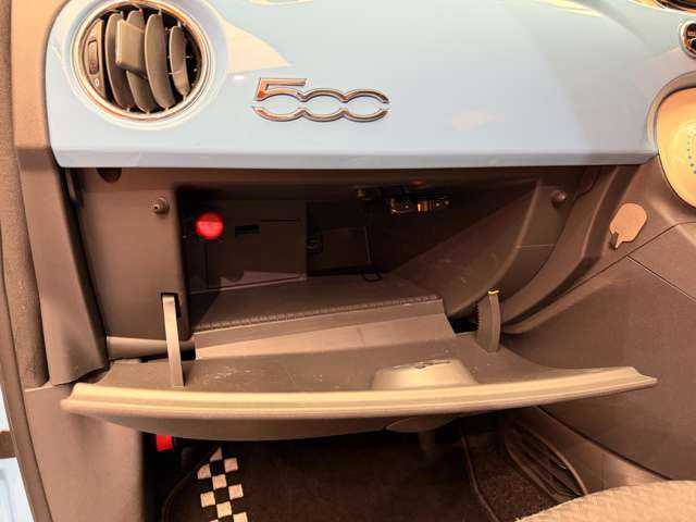 フィアット ５００ ツインエア ポップ 千葉県 2017(平29)年 4.6万km ブルーヴォラーレ 後期モデル　/ナビ　/ＴＶ　/バックカメラ　/Ｂｌｕｅｔｏｏｔｈ接続　/シェブロンストライプファブリックシート　/アイボリーエアコンパネル　/キーレス　/アイドリングストップ　/１オーナー　/ドラレコ　/ＥＴＣ