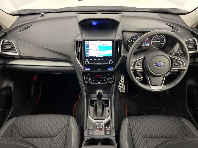 スバル フォレスター ハイブリッド アドバンス 鹿児島県 2018(平30)年 2.7万km クリスタルホワイトP 純正ナビ/（BT/フルセグTV）/アイサイト/パワーバックドア/ブラインドスポットモニター/4WD/パワーシート/ハーフレザーシート/シートヒーター/オートライト/バックカメラ/左サイドカメラ/フロントカメラ/スマートキー/プッシュスタート