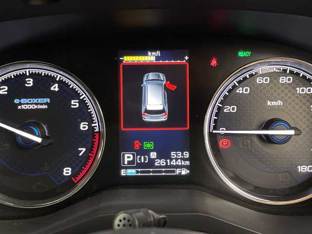 スバル フォレスター ハイブリッド アドバンス 鹿児島県 2018(平30)年 2.7万km クリスタルホワイトP 純正ナビ/（BT/フルセグTV）/アイサイト/パワーバックドア/ブラインドスポットモニター/4WD/パワーシート/ハーフレザーシート/シートヒーター/オートライト/バックカメラ/左サイドカメラ/フロントカメラ/スマートキー/プッシュスタート