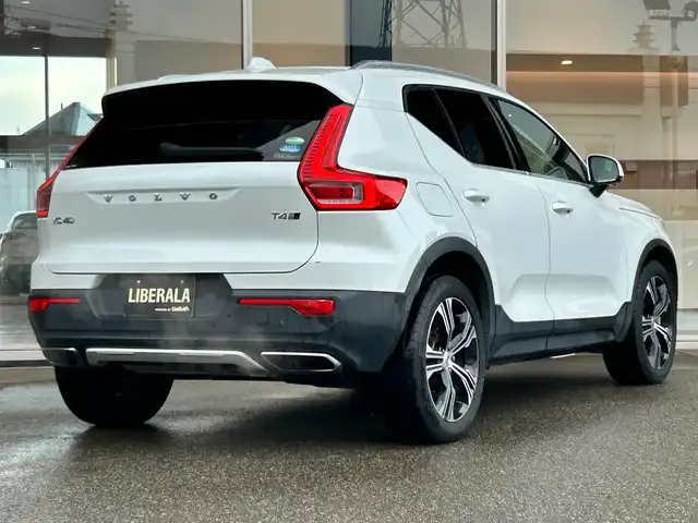 ボルボ ＸＣ４０ 富山県 2019(平31)年 5.6万km パール 純正HDDナビ/フルセグTV/AM/FMラジオ/Bluetooth接続/App-conect/D/N席シートヒーター/D/N席パワーシート/ステアリングヒーター/バックカメラ/360°カメラ/パワーバックドア/ACC/コーナーセンサー/レーンキープアシスト/パーキングセンサー/ブラインドスポットモニター/コーナリングライト/衝突軽減/ETC