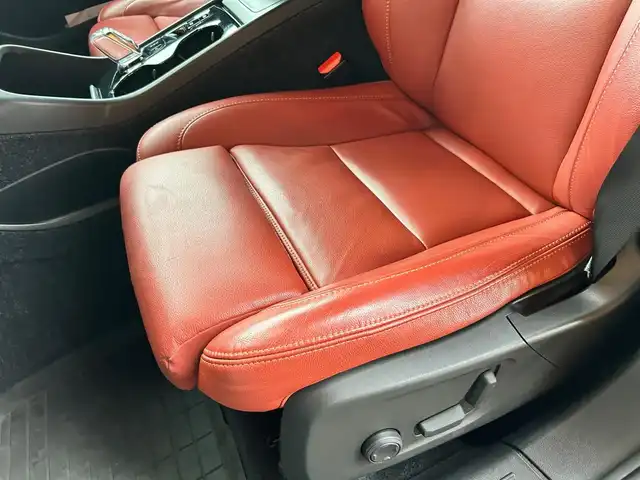 ボルボ ＸＣ４０ 富山県 2019(平31)年 5.6万km パール 純正HDDナビ/フルセグTV/AM/FMラジオ/Bluetooth接続/App-conect/D/N席シートヒーター/D/N席パワーシート/ステアリングヒーター/バックカメラ/360°カメラ/パワーバックドア/ACC/コーナーセンサー/レーンキープアシスト/パーキングセンサー/ブラインドスポットモニター/コーナリングライト/衝突軽減/ETC