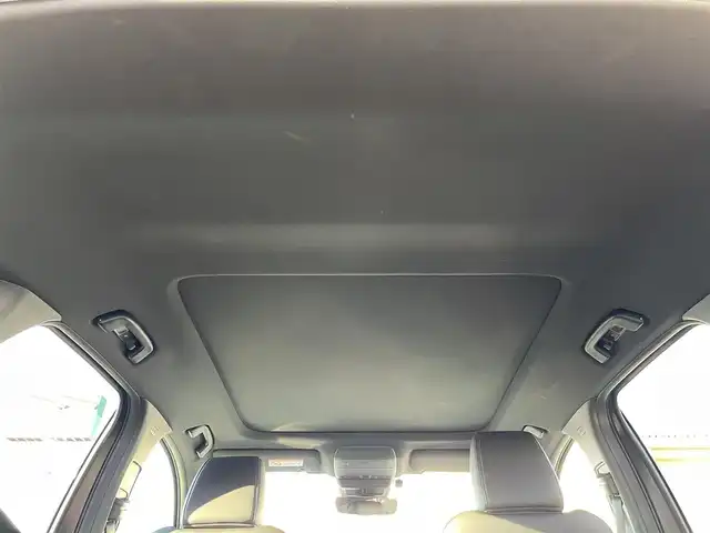 マツダ ＣＸ－６０ XD エクスクルーシブモード 群馬県 2023(令5)年 5.7万km ロジウムホワイトプレミアムメタリック 安全装備/・衝突軽減ブレーキ/・コーナーセンサー/・クルーズコントロール/・ブラインドスポットモニター/・レーンキープアシスト/・オートライト/・オートハイビーム/・横滑り防止/・SOSコール/メーカー純正ナビ/・AM/FM/フルセグTV/・Bluetooth/HDMI/・USB（タイプC2個）/360°ビューモニター/LEDヘッドライト/LEDフォグランプ/前席パワーシート/前席シートヒーター/前席エアシート/シートメモリー/パワーバックドア/オートホールド/電子パーキング/ETC/純正フロアマット/純正20インチアルミホイール/スマートキー/プッシュスタート