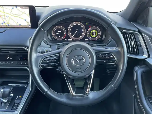 マツダ ＣＸ－６０ XD エクスクルーシブモード 群馬県 2023(令5)年 5.7万km ロジウムホワイトプレミアムメタリック 安全装備/・衝突軽減ブレーキ/・コーナーセンサー/・クルーズコントロール/・ブラインドスポットモニター/・レーンキープアシスト/・オートライト/・オートハイビーム/・横滑り防止/・SOSコール/メーカー純正ナビ/・AM/FM/フルセグTV/・Bluetooth/HDMI/・USB（タイプC2個）/360°ビューモニター/LEDヘッドライト/LEDフォグランプ/前席パワーシート/前席シートヒーター/前席エアシート/シートメモリー/パワーバックドア/オートホールド/電子パーキング/ETC/純正フロアマット/純正20インチアルミホイール/スマートキー/プッシュスタート