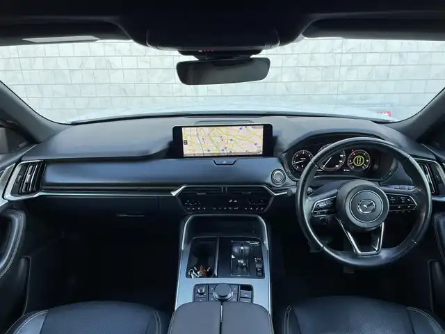 マツダ ＣＸ－６０ XD エクスクルーシブモード 群馬県 2023(令5)年 5.7万km ロジウムホワイトプレミアムメタリック 安全装備/・衝突軽減ブレーキ/・コーナーセンサー/・クルーズコントロール/・ブラインドスポットモニター/・レーンキープアシスト/・オートライト/・オートハイビーム/・横滑り防止/・SOSコール/メーカー純正ナビ/・AM/FM/フルセグTV/・Bluetooth/HDMI/・USB（タイプC2個）/360°ビューモニター/LEDヘッドライト/LEDフォグランプ/前席パワーシート/前席シートヒーター/前席エアシート/シートメモリー/パワーバックドア/オートホールド/電子パーキング/ETC/純正フロアマット/純正20インチアルミホイール/スマートキー/プッシュスタート