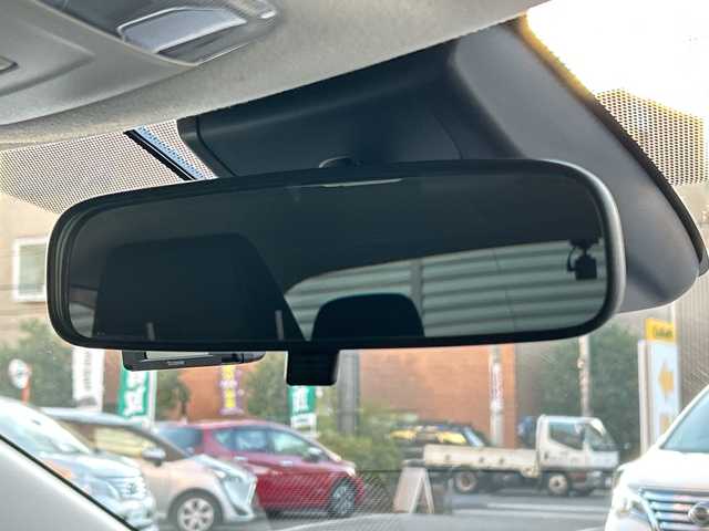 トヨタ カローラ ハイブリット S 大阪府 2020(令2)年 3万km スカーレットメタリック ワンオーナー/OP：シートヒーター/OP：9インチディスプレイオーディオ6スピーカー/　コネクティッドナビ対応/AM/FM/フルセグTV/Bluetooth/DVD/AppleCarPlay/Android Auto/OP：ステアリングヒーター/バックカメラ/Toyota Safety Sense/・プリクラッシュセーフティー/・レーントレーシングアシスト/・レーンデパーチャーアラート/・レーダークルーズコントロール/・オートマチックハイビーム/・インティジェントクリアランスソナー/ブラインドスポットモニター＋パーキングサポートブレーキ/クリアランスソナー＆バックソナー/電子パーキングブレーキ/ブレーキホールド/ステアリングヒーター/前後ドライブレコーダー　（TZ-205W）/ビルドインETC/スマートキー/純正16インチアルミホイール/保証書/取扱説明書