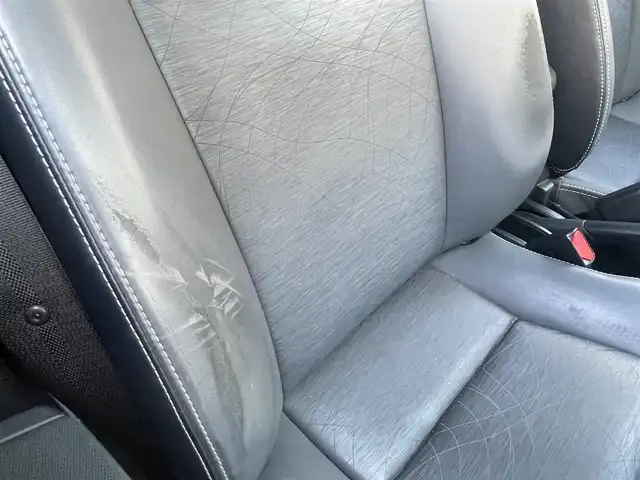 トヨタ アクア G ブラックソフトレザーセレ 愛知県 2014(平26)年 4.5万km ライムホワイトパールクリスタルシャイン (株)IDOMが運営する【じしゃロン豊川店】の自社ローン専用車両になります。こちらは現金またはオートローンご利用時の価格です。自社ローンご希望の方は別途その旨お申付け下さい/ 社外メモリナビ/　◯ CD再生機能/　◯ DVD再生機能/　◯ BT対応/　◯ フルセグTV/ バックカメラ/ ETC/ オートライト/ ドアバイザー/ ウインカーミラー/ プッシュスタート/ フロアマット