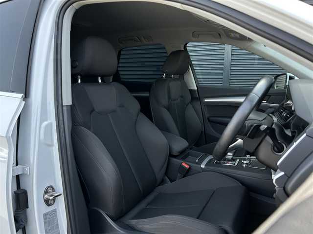 アウディ Ｑ５ 40TDIクワトロ スポーツ 茨城県 2019(令1)年 3.1万km グレイシアホワイトメタリック アシスタンスＰ　/アウディプレセンス　/ＡＣＣ　/レーンアシスト　/サイドアシスト　/３６０度カメラ　/パーキングアシスト　/マトリクスＬＥＤ　/バーチャルＣＰ　/ナビ　/ＴＶ　/ＣａｒＰｌａｙ　/シートヒーター　/メモリー付パワーシート/ＰＷテールゲート/ETC2.0/ルーフレール/禁煙車