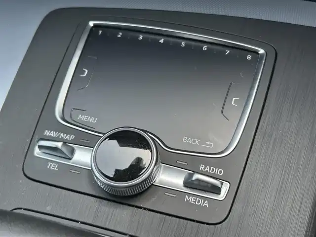 アウディ Ｑ５ 40TDIクワトロ スポーツ 茨城県 2019(令1)年 3.1万km グレイシアホワイトメタリック アシスタンスＰ　/アウディプレセンス　/ＡＣＣ　/レーンアシスト　/サイドアシスト　/３６０度カメラ　/パーキングアシスト　/マトリクスＬＥＤ　/バーチャルＣＰ　/ナビ　/ＴＶ　/ＣａｒＰｌａｙ　/シートヒーター　/メモリー付パワーシート/ＰＷテールゲート/ETC2.0/ルーフレール/禁煙車