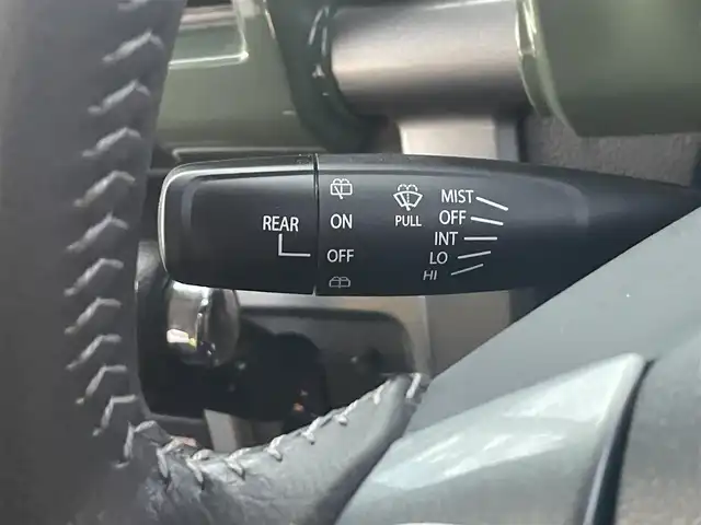 スズキ ハスラー Jスタイル 大阪府 2015(平27)年 7.3万km クールカーキパールメタリック/ホワイト2トーンルーフ (株)IDOMが運営する【じしゃロン東大阪店】の自社ローン専用車両になりますこちらは現金またはオートローンご利用時の価格です。自社ローンご希望の方は別途その旨お申付け下さい/社外CD/シートヒーター/ホワイトルーフ/スマートキー/プッシュスタート/電動ミラー/レーダーブレーキ/オートライト/オートエアコン/取説＆保証書