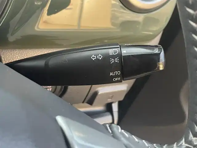 スズキ ハスラー Jスタイル 大阪府 2015(平27)年 7.3万km クールカーキパールメタリック/ホワイト2トーンルーフ (株)IDOMが運営する【じしゃロン東大阪店】の自社ローン専用車両になりますこちらは現金またはオートローンご利用時の価格です。自社ローンご希望の方は別途その旨お申付け下さい/社外CD/シートヒーター/ホワイトルーフ/スマートキー/プッシュスタート/電動ミラー/レーダーブレーキ/オートライト/オートエアコン/取説＆保証書