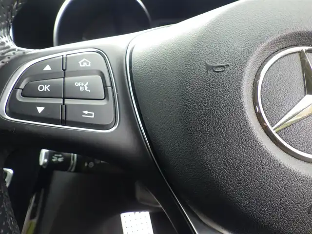 メルセデス・ベンツ Ｃ１８０ ステーションワゴンアバンギャルド 千葉県 2015(平27)年 4.5万km ポーラホワイト PRE-SAFEブレーキ/レーンキープアシスト/ブラインドスポットアシスト/アテンションアシスト/ディストロニック/パワーバックドア/ハーフレザーシート/運転席パワーシート/前席シートヒーター/純正HDDナビ/地デジTV/【DVD/CD再生機能　Bluetooth接続】/ドライブレコーダー（DRY-AS350GS）/革巻きステアリング/ステアリングスイッチ/パドルシフト/ETC（2.0）/LEDヘッドライト/フォグライト/ウインカーミラー/パークトロニック/純正17インチアルミホイル/サイド/カーテンエアバッグ/キーレスゴー