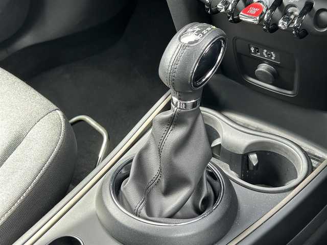 ＭＩＮＩ ミニ クロスオーバー クーパー D オール4 道東・釧路十勝 2017(平29)年 6.7万km グレー アクティブクルーズコントロール/純正HDDナビ/BT/USB/LEDヘッドライト/オートライト/フロント/リアフォグライト/シートヒーター/パワーバックドア/フットトランクオープナー/バックカメラ/ミラーETC/純正フロアマット/アンビエントライト/インテリジェントセーフティ/パークディスタンスコントロール/純正18インチAW