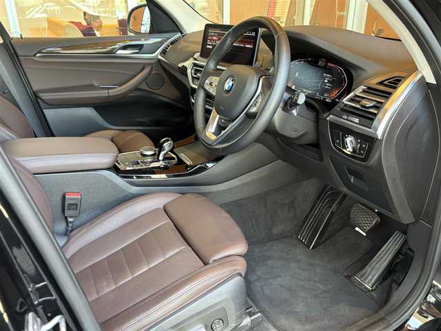 ＢＭＷ Ｘ３ xDrive20d 宮城県 2022(令4)年 4.6万km サファイアブラックP ワンオーナー/パノラマガラスサンルーフ/アクティブクルーズコントロール/レーンキープアシスト/レーンチェンジウォーニング/iDriveナビゲーションシステム/フルセグTV/全方位カメラ/ブラウンレザーシート/シートベンチレーション/シートヒーター/パワーシート/LEDヘッドライト/オートマチックハイビーム/純正20インチAW/コンフォートアクセス/パワーバックドア/3ゾーンエアコン