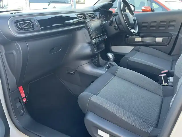 シトロエン Ｃ３ シャイン 静岡県 2021(令3)年 3.2万km サーブル ワンオーナー/純正OPナビフルセグTVCarplayAndroidauto対応Bluetooth/バックカメラ/アクティブセーフティ/車線逸脱警告/ブラインドスポットモニター/LEDVISIONヘッドライト/インテリジェントHiビーム/スマートキー/ETC