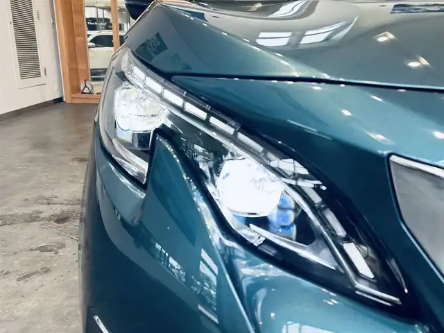 プジョー ５００８ GTライン ブルーHDi 大阪府 2020(令2)年 2.1万km エメラルドクリスタル ACC/純正ディスプレイオーディオ /applecarplay/バック・サイドカメラ/純正18インチAW/LEDヘッドライト/電動リアゲート/ブラインドスポット/ハーフ革/Dメモリパワーシート/シートヒーター/ルーフレール/パドルシフト/ワイヤレス充電/ドライバースポーツパック/ETC/ドラレコ