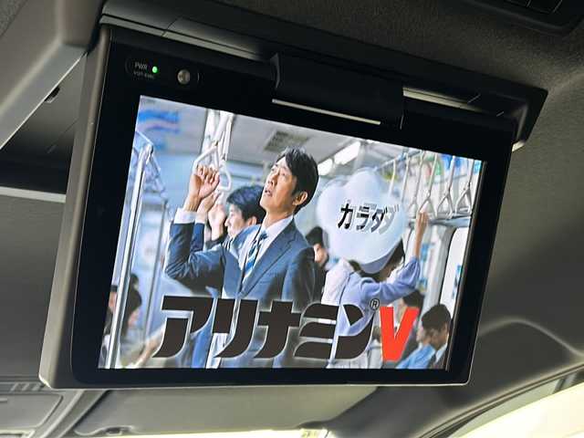 トヨタ ヴォクシー ZS 煌Ⅱ 大阪府 2020(令2)年 6.3万km ブラック 純正9インチSDナビ【NSZT-Y64T】/【AM/FM/CD/Bluetooth/フルセグTV】/純正12インチフリップダウンモニター/バックカメラ/ビルトインETC/前方ドライブレコーダー【DRT-H64A】/先行車発進お知らせ機能/2列目ロールサンシェード/オートライト/純正フロアマット/純正16インチAW/トヨタセーフティセンス/・プリクラッシュセーフティ/・レーンディパーチャーアラート/・オートマチックハイビーム/・クリアランスソナー/・パーキングサポートブレーキ/ドアバイザー/横滑り防止装置/盗難防止装置
