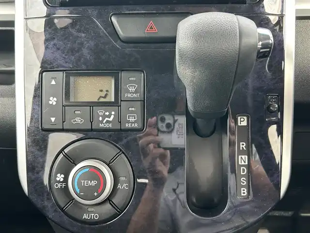 ダイハツ タント カスタム X トップED SA Ⅲ 鹿児島県 2017(平29)年 7.1万km ファイアークォーツレッドM ワンオーナー/社外ナビ AVIC-CZ700/(Bluetooth/フルセグTV/CD/DVD)/バックカメラ/両側パワースライドドア/LEDヘッドライト/ハーフレザーシート/運転席シートヒーター/純正14インチアルミホイール/アイドリングストップ/スマートキー/ETC