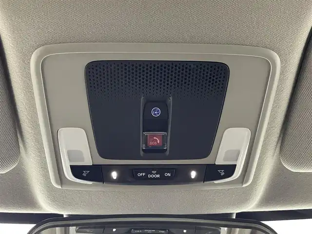 ホンダ ヴェゼル ハイブリッド e:HEV X 道央・札幌 2025(令7)年 0.4万km プレミアムサンライトホワイトパール ・ワンオーナー/・寒冷地仕様/・４WD/・ギャザーズ８型ディスプレイオーディオ/　AppleCarplay/AndroidAuto/USB/BT/・ステアリングスイッチ/・バックカメラ/・積込　冬ゴム 215/60R16 （新品）/・ホンダセンシング/　CMBS/LKAS/PKSB/ACC/　標識認識/先行車発進告知/ソナー前後/・アイドリングストップ/・ダウンヒルアシストコントロール/・横滑り防止装置/・ABS/・ブレーキホールド/・パドルシフト/・DRIVE MODE/・オートマチックハイビーム/・オートライト/・ヘッドランプレベライザー/・LEDヘッドライト/・LEDフォグランプ/・ドアミラーウィンカー/・ミラーヒーター/・プッシュスタート/・スマートキー/・スペアキー/・社外ダッシュボードマット/・取/保/冬ワイパー積込/純正グリル積込