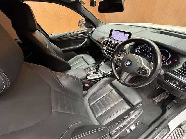 ＢＭＷ Ｘ３ M40d 千葉県 2018(平30)年 5.2万km アルピンホワイトⅢ セレクトＰＫＧ　/ハイラインＰＫＧ　/パノラマＳＲ　/ナビ　/３６０°カメラ　/ＡＣＣ　/ＨＵＤ　/ＢＳＭ　/黒革　/シートヒーター　/パワーシート　/ＬＥＤヘッドライト　/オートライト　/ドライブレコーダー　/電動リアゲート