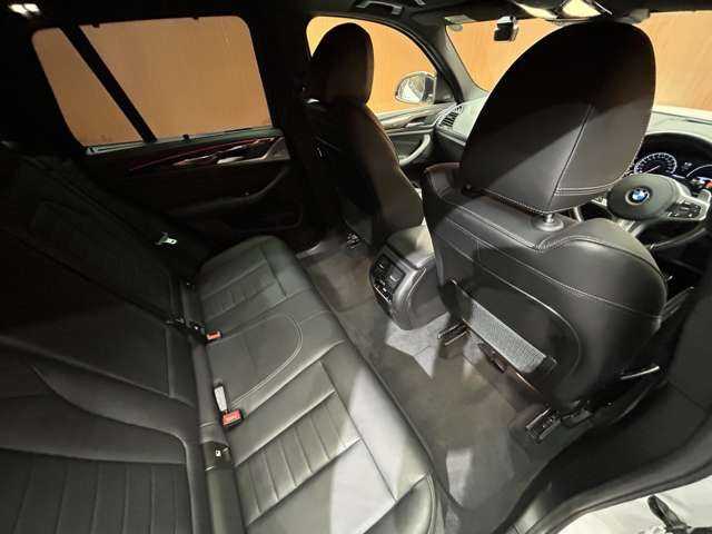 ＢＭＷ Ｘ３ M40d 千葉県 2018(平30)年 5.2万km アルピンホワイトⅢ セレクトＰＫＧ　/ハイラインＰＫＧ　/パノラマＳＲ　/ナビ　/３６０°カメラ　/ＡＣＣ　/ＨＵＤ　/ＢＳＭ　/黒革　/シートヒーター　/パワーシート　/ＬＥＤヘッドライト　/オートライト　/ドライブレコーダー　/電動リアゲート
