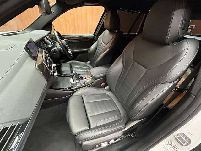 ＢＭＷ Ｘ３ M40d 千葉県 2018(平30)年 5.2万km アルピンホワイトⅢ セレクトＰＫＧ　/ハイラインＰＫＧ　/パノラマＳＲ　/ナビ　/３６０°カメラ　/ＡＣＣ　/ＨＵＤ　/ＢＳＭ　/黒革　/シートヒーター　/パワーシート　/ＬＥＤヘッドライト　/オートライト　/ドライブレコーダー　/電動リアゲート