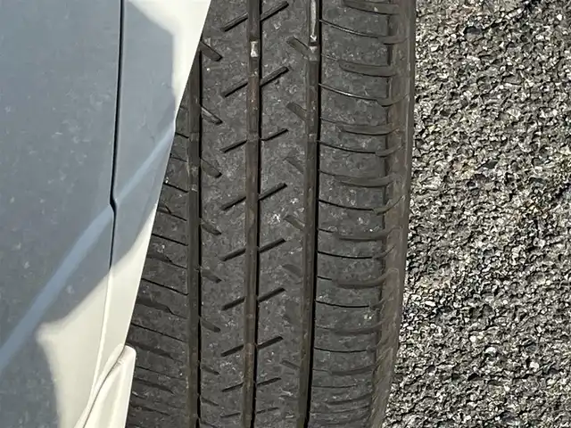 日産 セレナ J Vパック 山口県 2001(平13)年 10.8万km ホワイトパール 純正フロアマット/純正ドアバイザー/純正フォグランプ/純正15インチアルミ/純正リアスポイラー/社外CDデッキ/電動格納ドアミラー/電動コーナーポール/スライドオートクロージャー/ETC/スペアキー(2本)