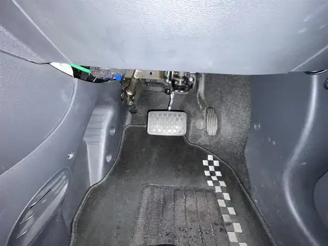 フィアット ５００Ｓ ツインエア 岡山県 2014(平26)年 7.2万km ボサノバホワイト 登録時走行距離72016km/ラジオカセット/(AM/FM)/パワーウィンドウ/パワーステアリング/USB入力端子/リモコンキー/純正１５インチアルミホイール/MT付きAT/保証書/取扱説明書/記録簿/キセノンヘッドライト