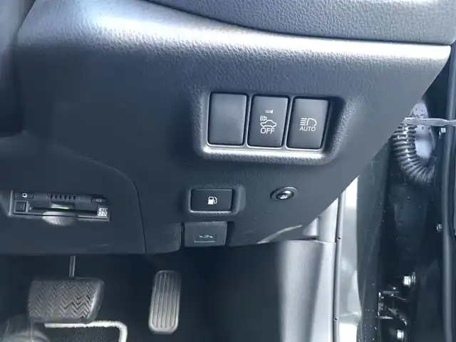 トヨタ Ｃ－ＨＲ G モード ネロ 和歌山県 2019(平31)年 8.1万km ブラックマイカ 純正SDナビ(NSZT-Y68T)/　AM/FM/CD/DVD/TV/BT/社外エアロパーツ(M’Zスピード)/社外マフラー(M’Zスピード)/TEIN車高調/キャリパーカバー/ToyotaSafetySense/   衝突軽減ブレーキ/　レーンキープアシスト/   ブラインドスポットモニター/　レーダークルーズコントロール/   クリアランスソナー等/横滑り防止装置/ビルトインETC/オートライト/オートマチックハイビーム/ステアリングスイッチ/革巻きステアリング/シートヒーター(D+N席)/プッシュスタート/取扱説明書/保証書