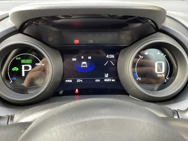 トヨタ ヤリス ハイブリッド G 山形県 2023(令5)年 0.5万km スーパーホワイトⅡ ワンオーナー/純正ナビ/Bluetooth接続/バックカメラ/ハロゲンヘッドライト/オートライト/プリクラッシュセーフティ/クリアランスソナー/オートハイビーム