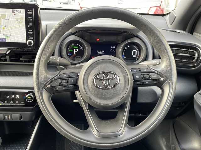 トヨタ ヤリス ハイブリッド G 山形県 2023(令5)年 0.5万km スーパーホワイトⅡ ワンオーナー/純正ナビ/Bluetooth接続/バックカメラ/ハロゲンヘッドライト/オートライト/プリクラッシュセーフティ/クリアランスソナー/オートハイビーム